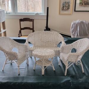 vintage american girl sized White Wicker furniture Set - 4-Piece